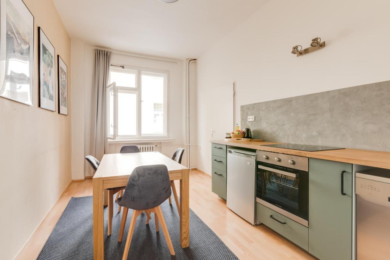 Riben House Apartahotel