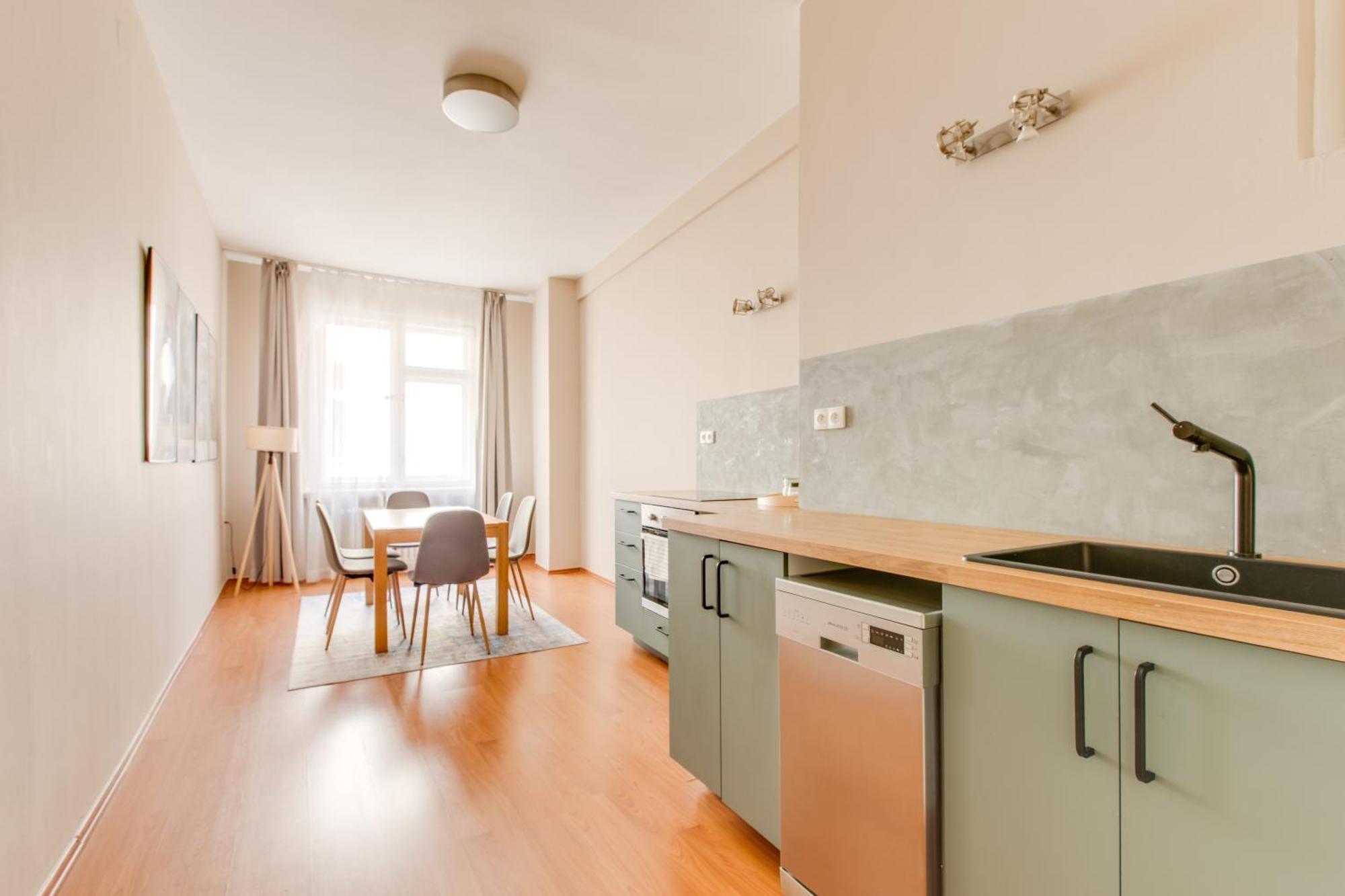 Riben House Apartahotel